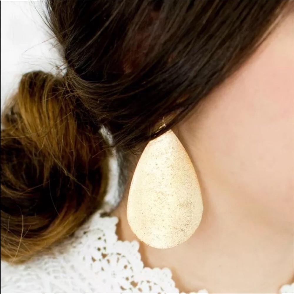 Beautiful Metal TearDrop Earrings